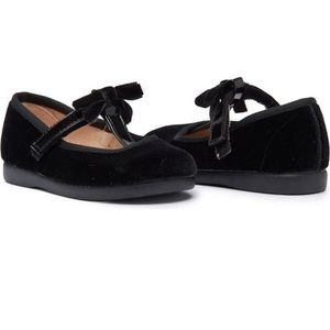 CHILDRENCHIC Kid’s Velvet T-Strap Dress Shoe.